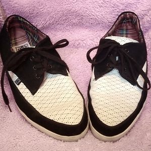 TUK Creeper Sneaker Size 11